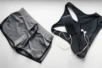 What to wear to a sports massage complete guide squoosh
