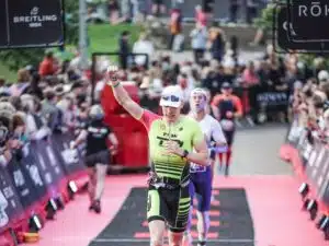 Will Helm Tri Finish cropped squoosh